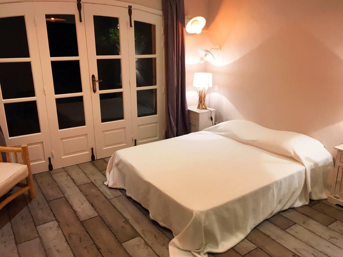 Bed and Breakfast Le Champmazet Ла Рокет-Сюр-Сиань Экстерьер фото